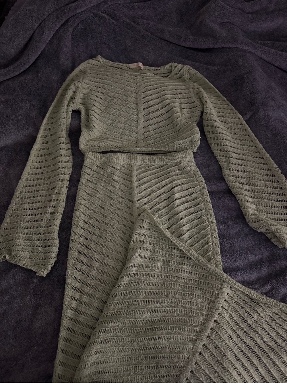 Long Sleeve Olive Knit Maxi Dress - Picture 2 of 3